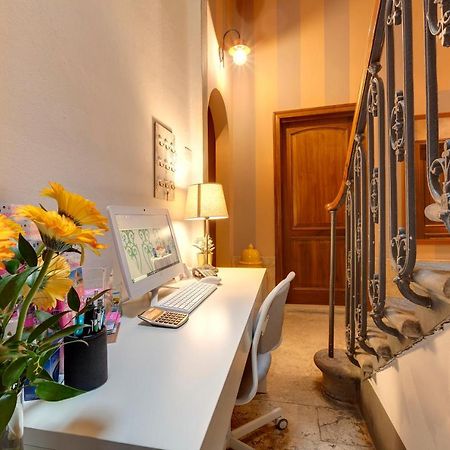 Sleep Tight Florence Apartment ภายนอก รูปภาพ